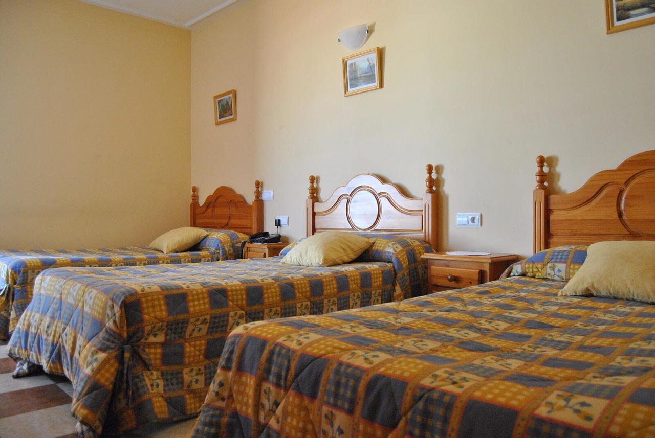 Hotel Las Dehesas Navalvillar de Pela Kültér fotó