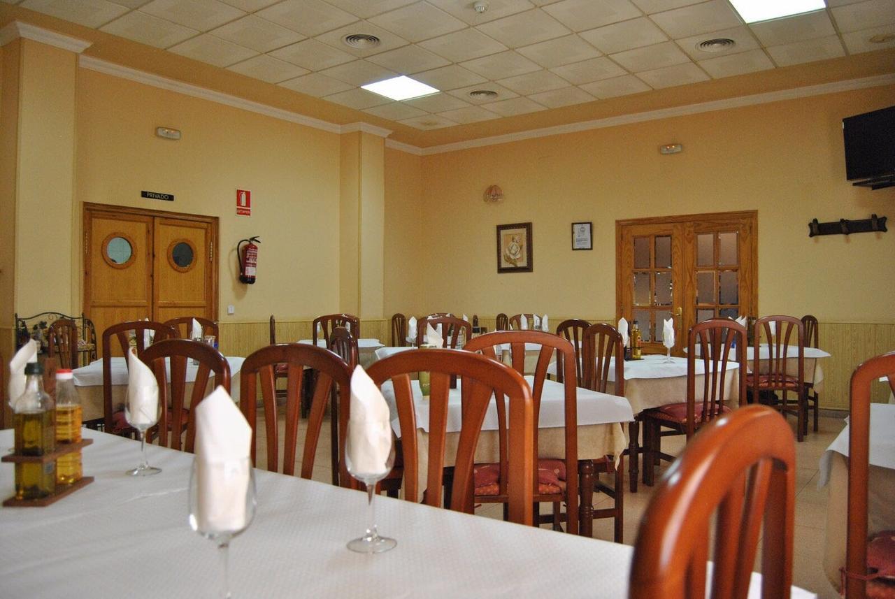 Hotel Las Dehesas Navalvillar de Pela Kültér fotó